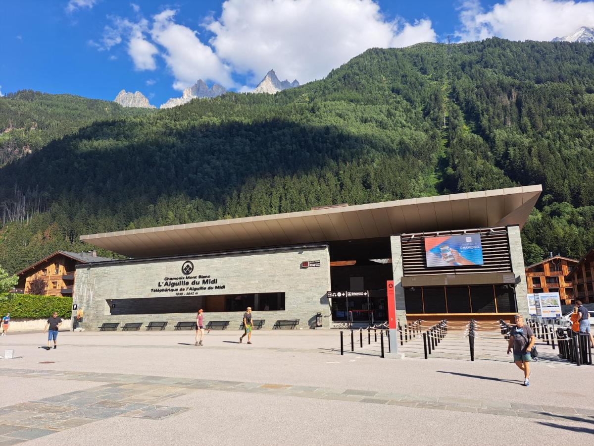 Vue Montblanc Magique En Centre-Ville Avec Parking Chamonix ภายนอก รูปภาพ