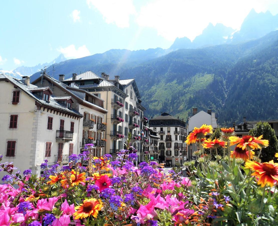 Vue Montblanc Magique En Centre-Ville Avec Parking Chamonix ภายนอก รูปภาพ